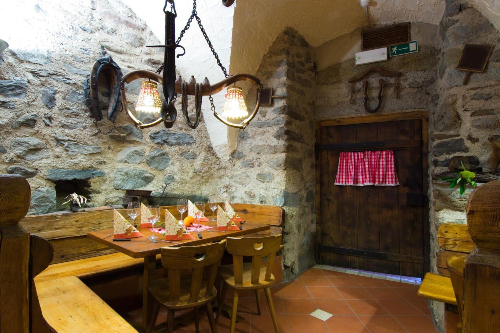 Hotel Loewenwirt Tscherms Dış mekan fotoğraf