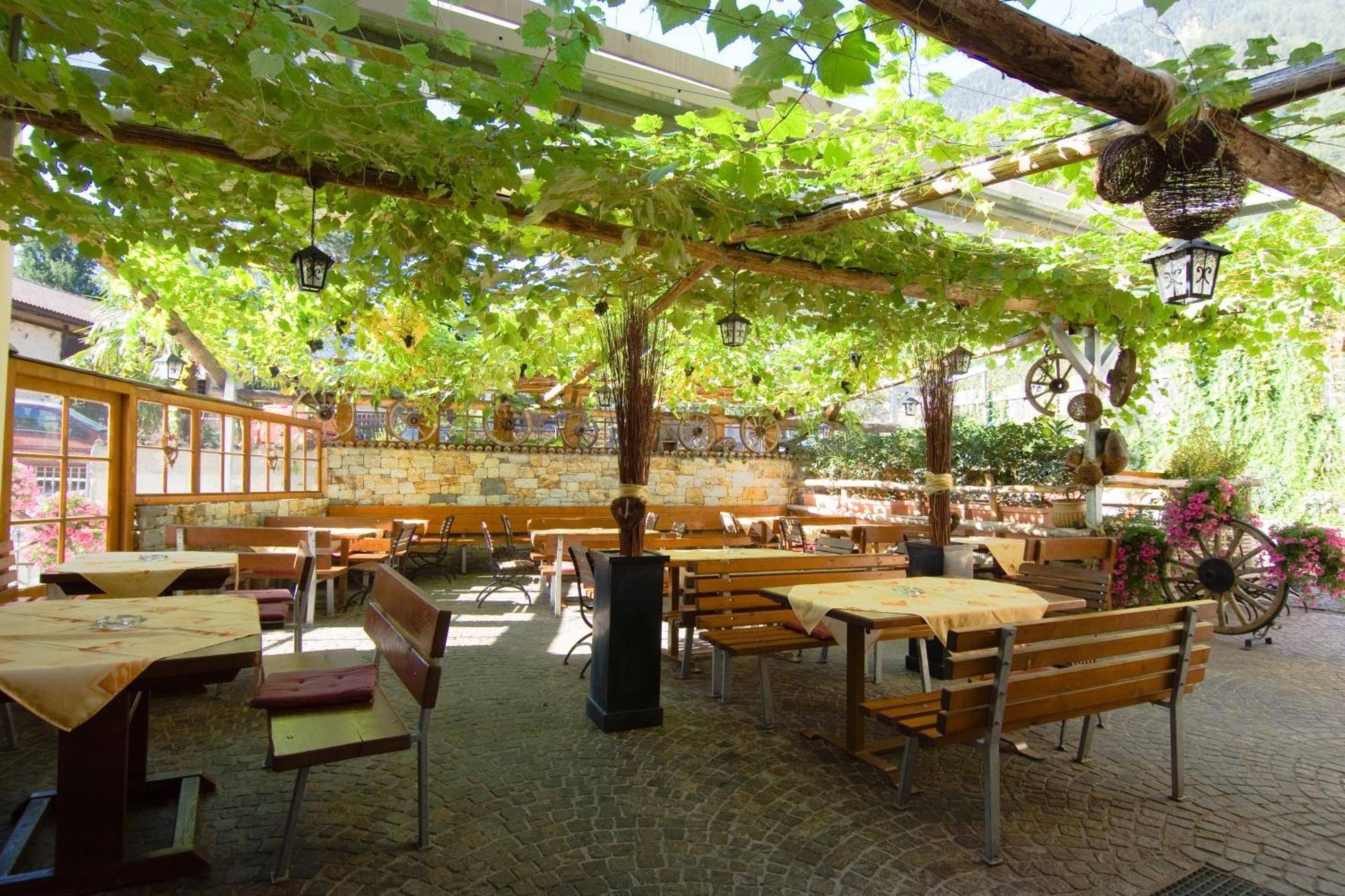 Hotel Loewenwirt Tscherms Dış mekan fotoğraf